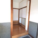 (玄関)